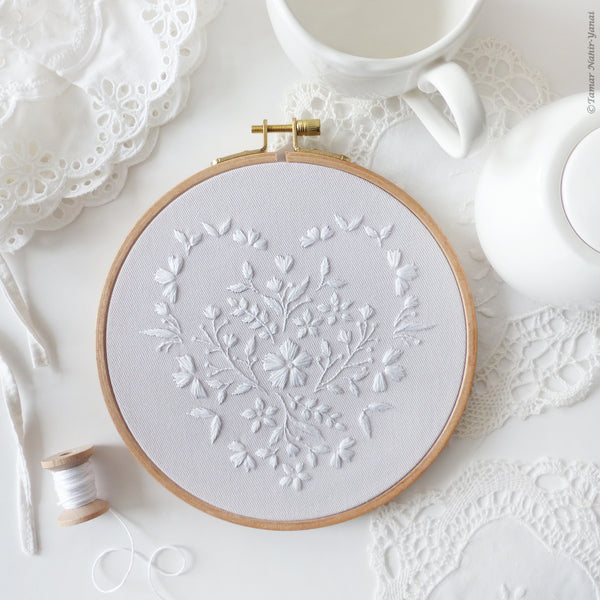 White Heart - 6" embroidery kit